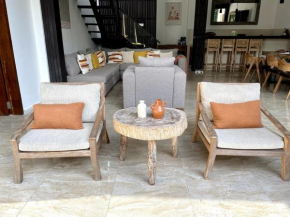 Amazing 4 bedrooms villa with pool